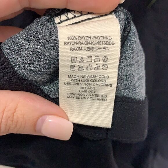 Free People black floral tunic long sleeve open back small (C1) - Picture 8 of 8